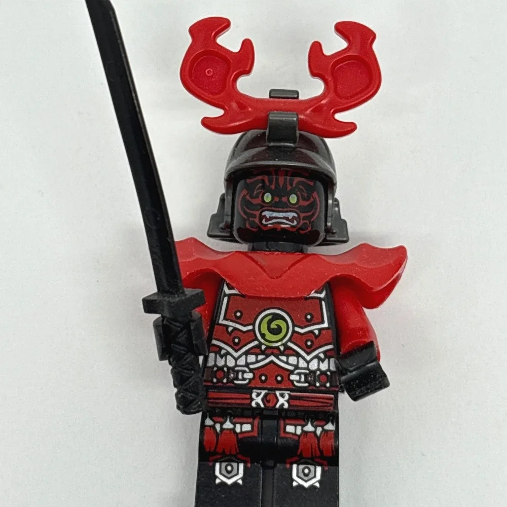 LEGO Ninjago Stone Army Warrior Red Face Minifigure njo075 with Katana Sword
